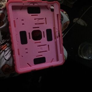 This doesn’t fit my iPad it’s still new